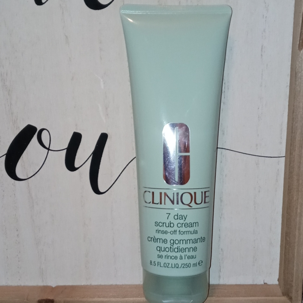 Jumbo size 7 day scrub
